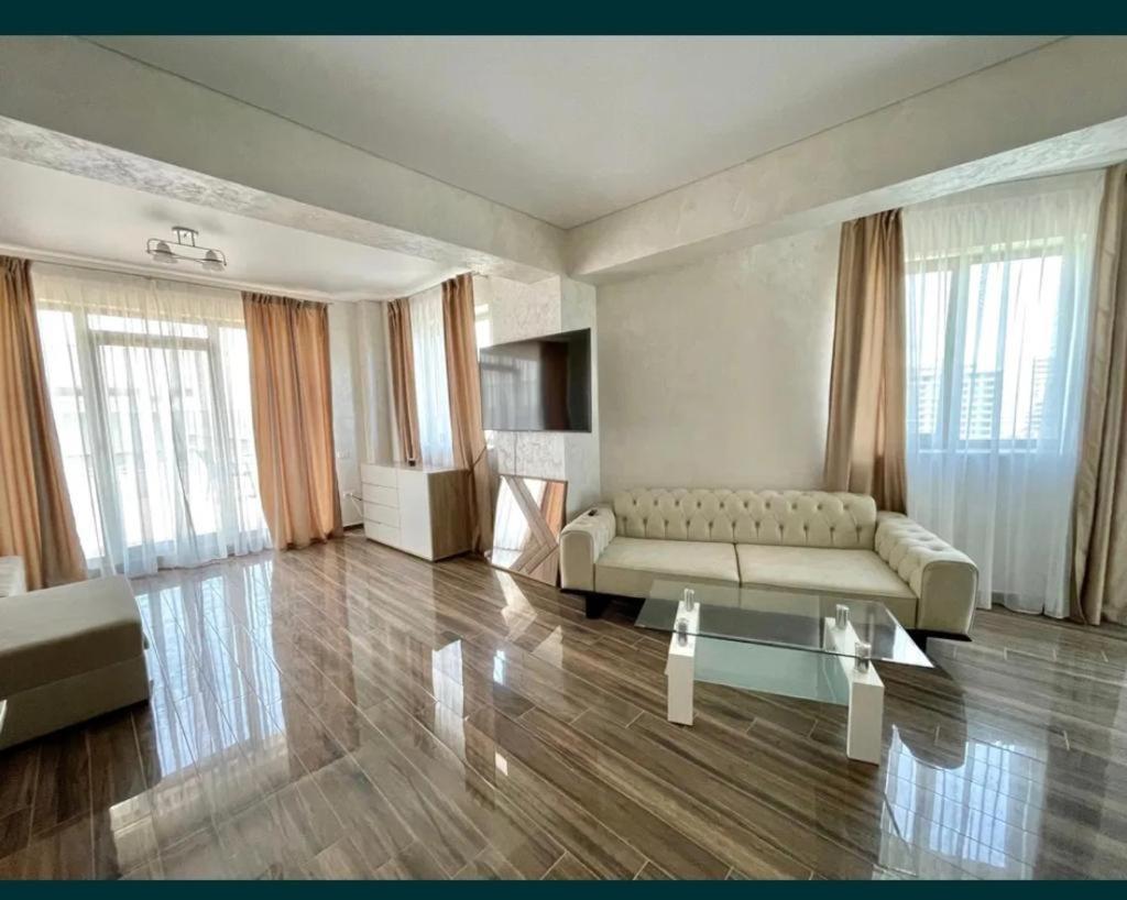 Apartament De Inchiriat Premium Twin Residence , 마마이아 외부 사진